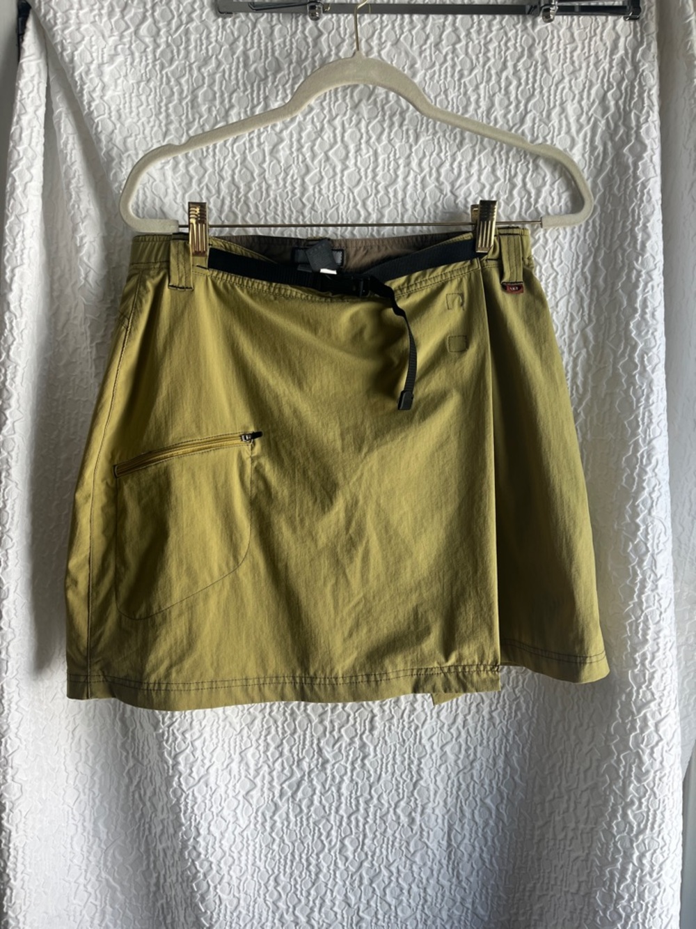 REI Women's Outdoor Skort in Olive/Khaki